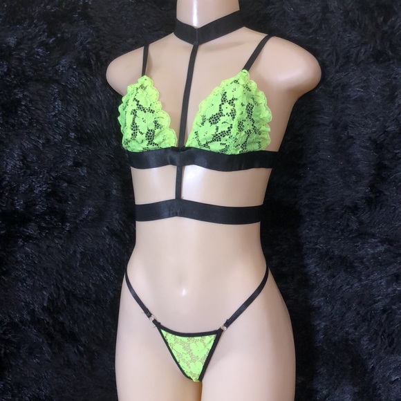 Other - Like Green & Black Lace 2pc Bralette Set